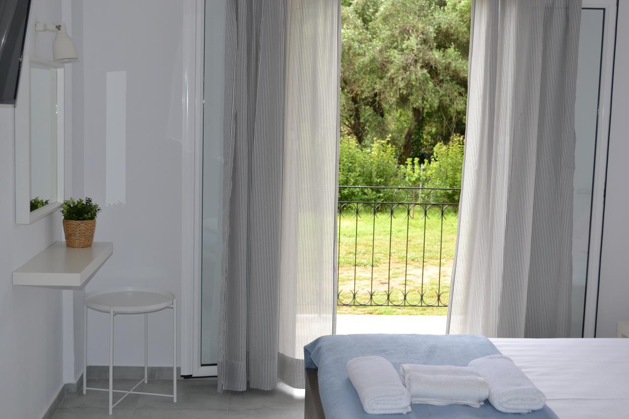 Iliana Studios Benitses  Extérieur photo