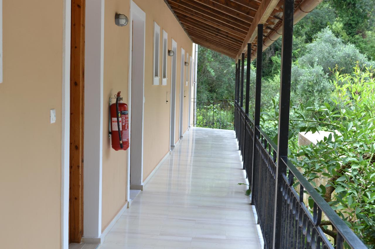 Iliana Studios Benitses  Extérieur photo